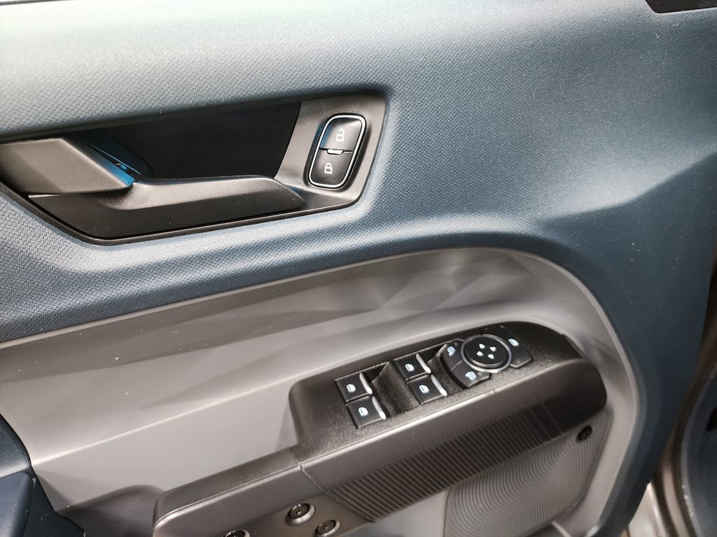 Used 2024 Ford Maverick Lariat w/ Black Appearance Package image 10