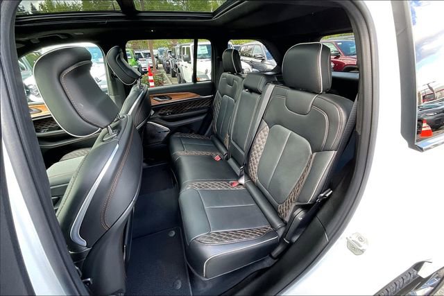 New 2025 Jeep Grand Cherokee Summit AWD/4WD image 11