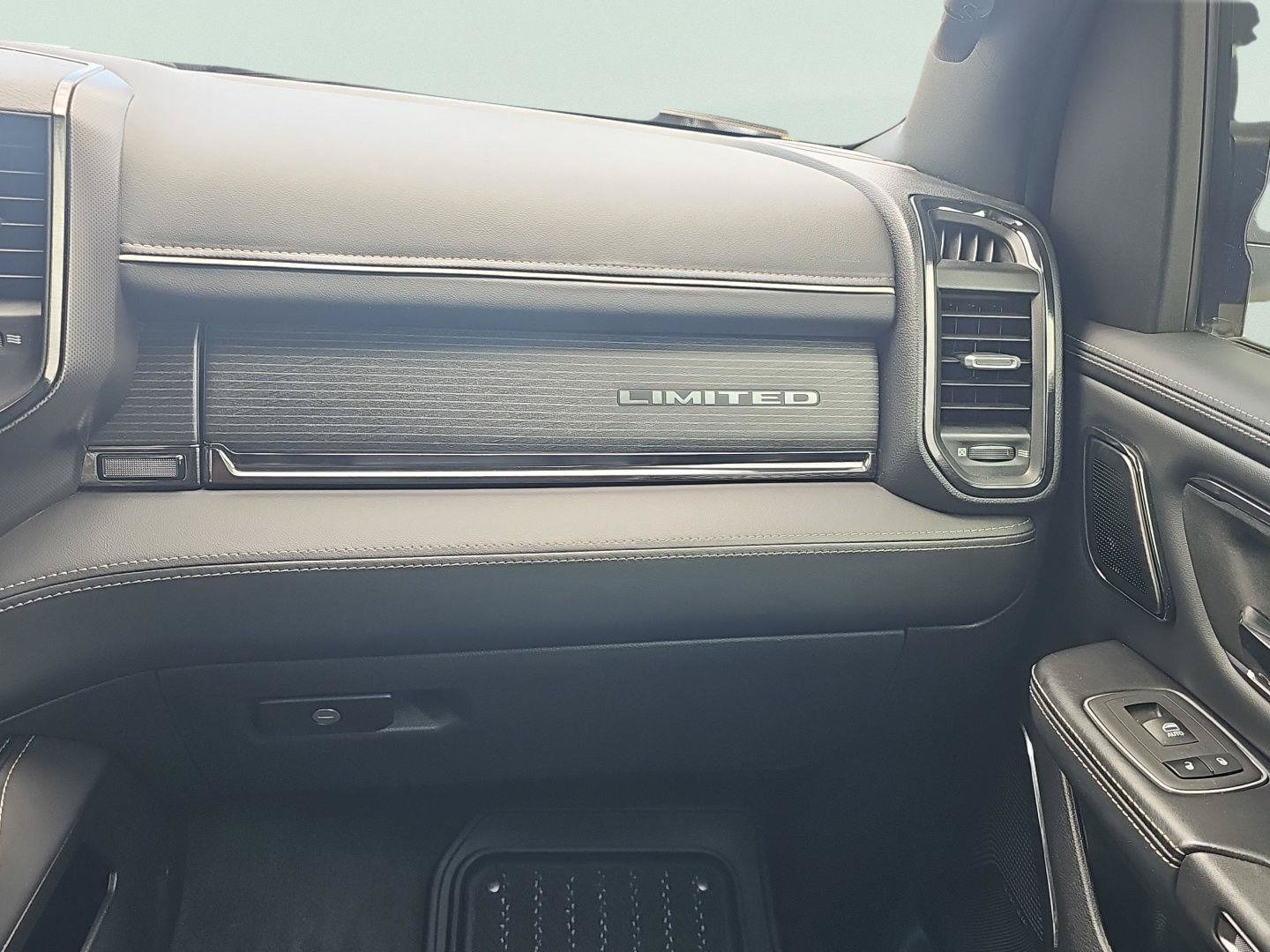 Used 2023 RAM 1500 Limited AWD/4WD image 25