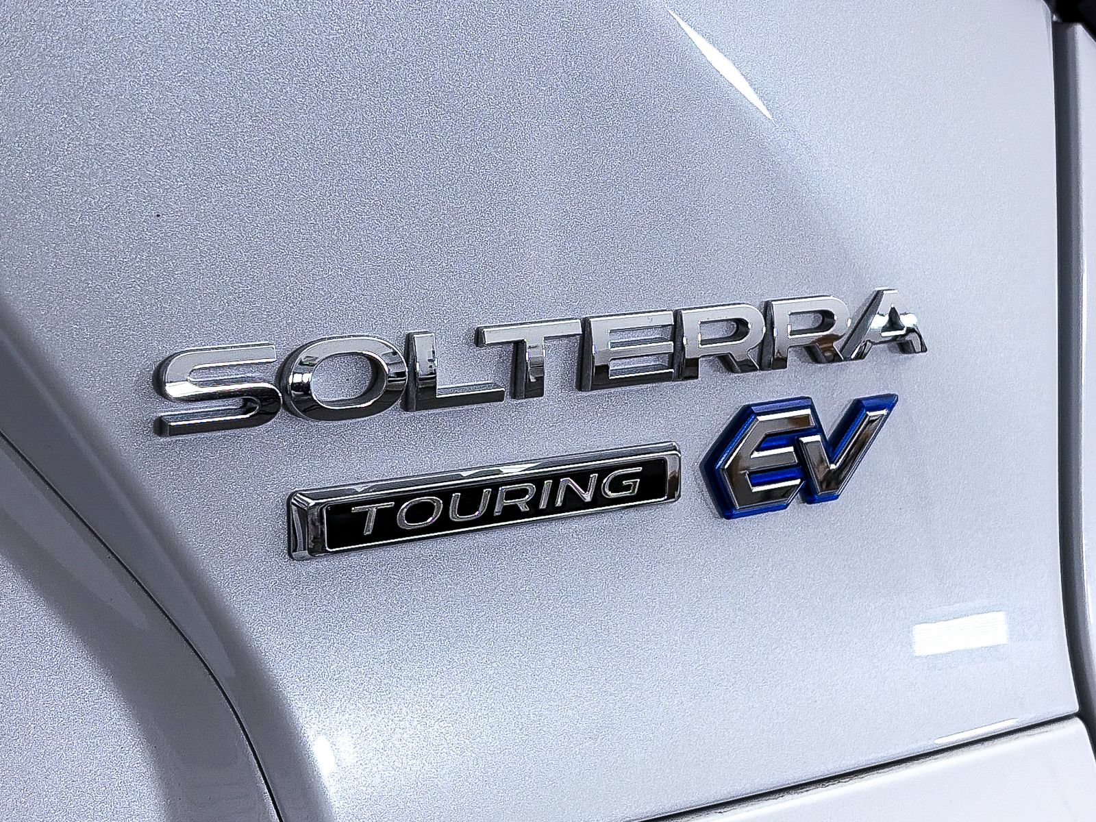 Used 2023 Subaru Solterra AWD image 4