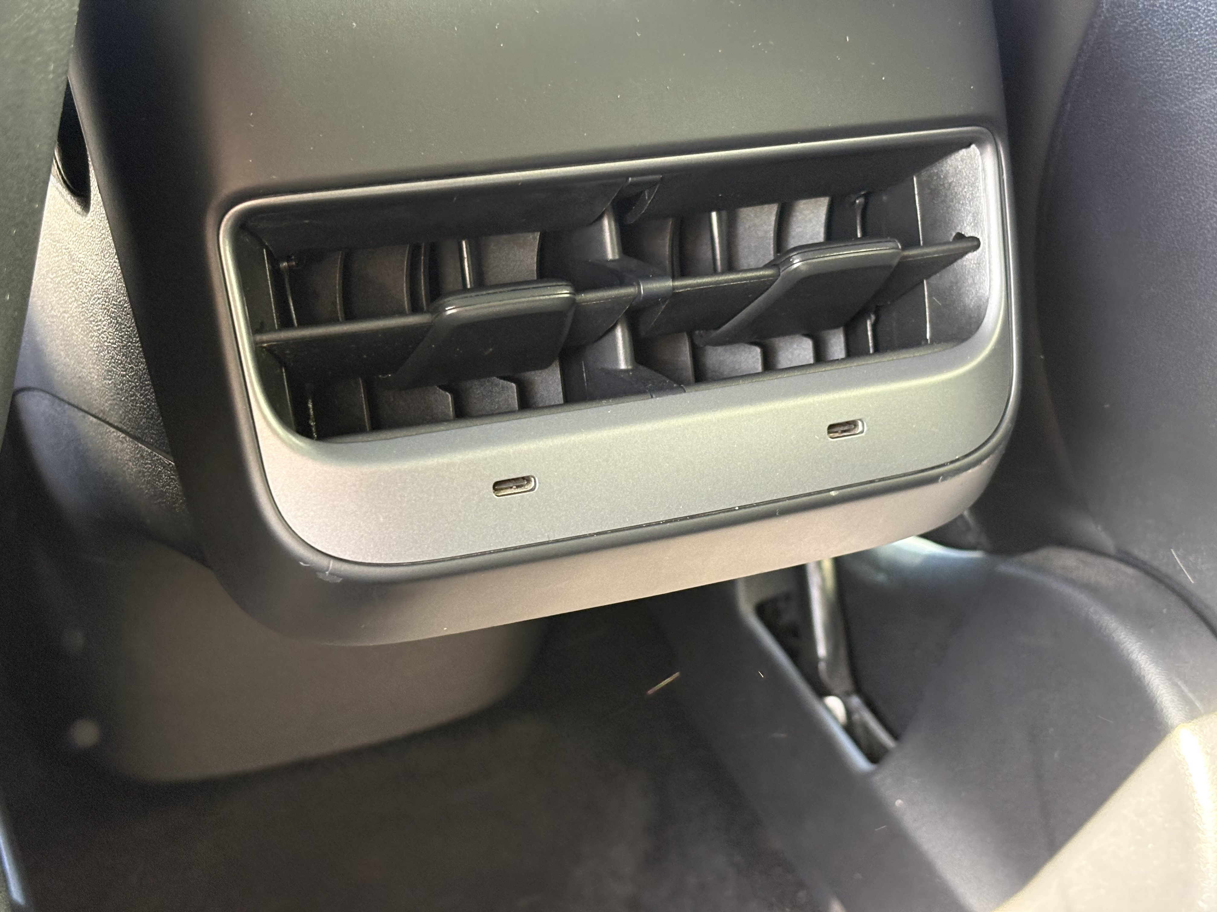 Used 2024 Tesla Model Y Long Range AWD/4WD image 14