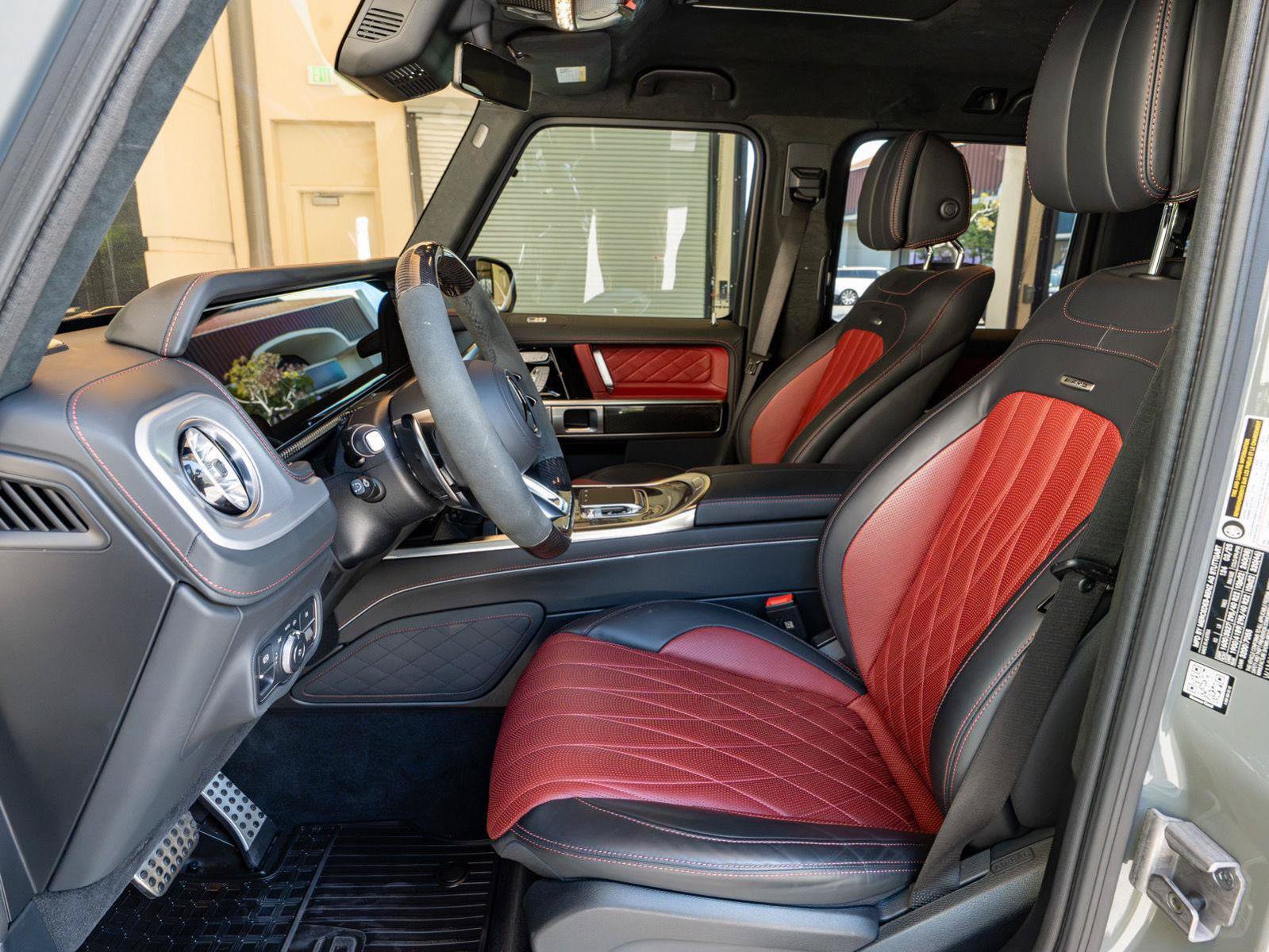 Used 2025 Mercedes-Benz G 63 AMG 4MATIC image 9