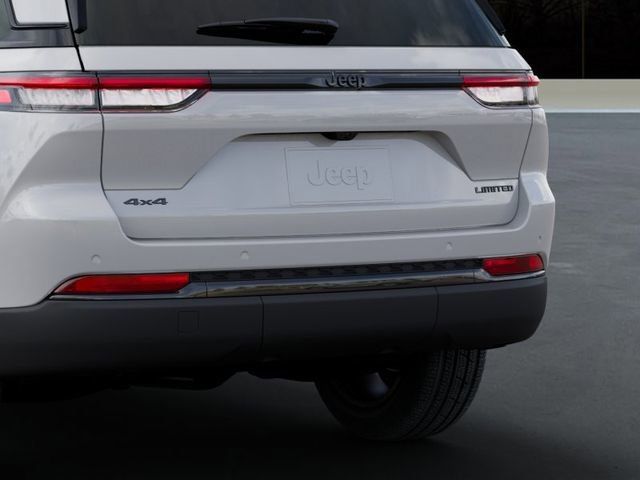 New 2025 Jeep Grand Cherokee Limited w/ Black Appearance Package image 13