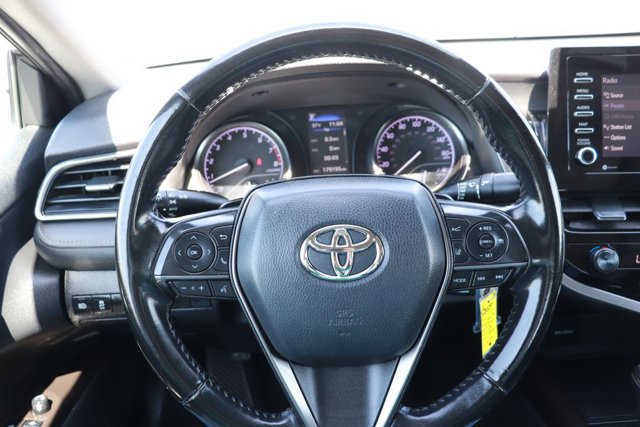 Used 2021 Toyota Camry SE FWD image 17
