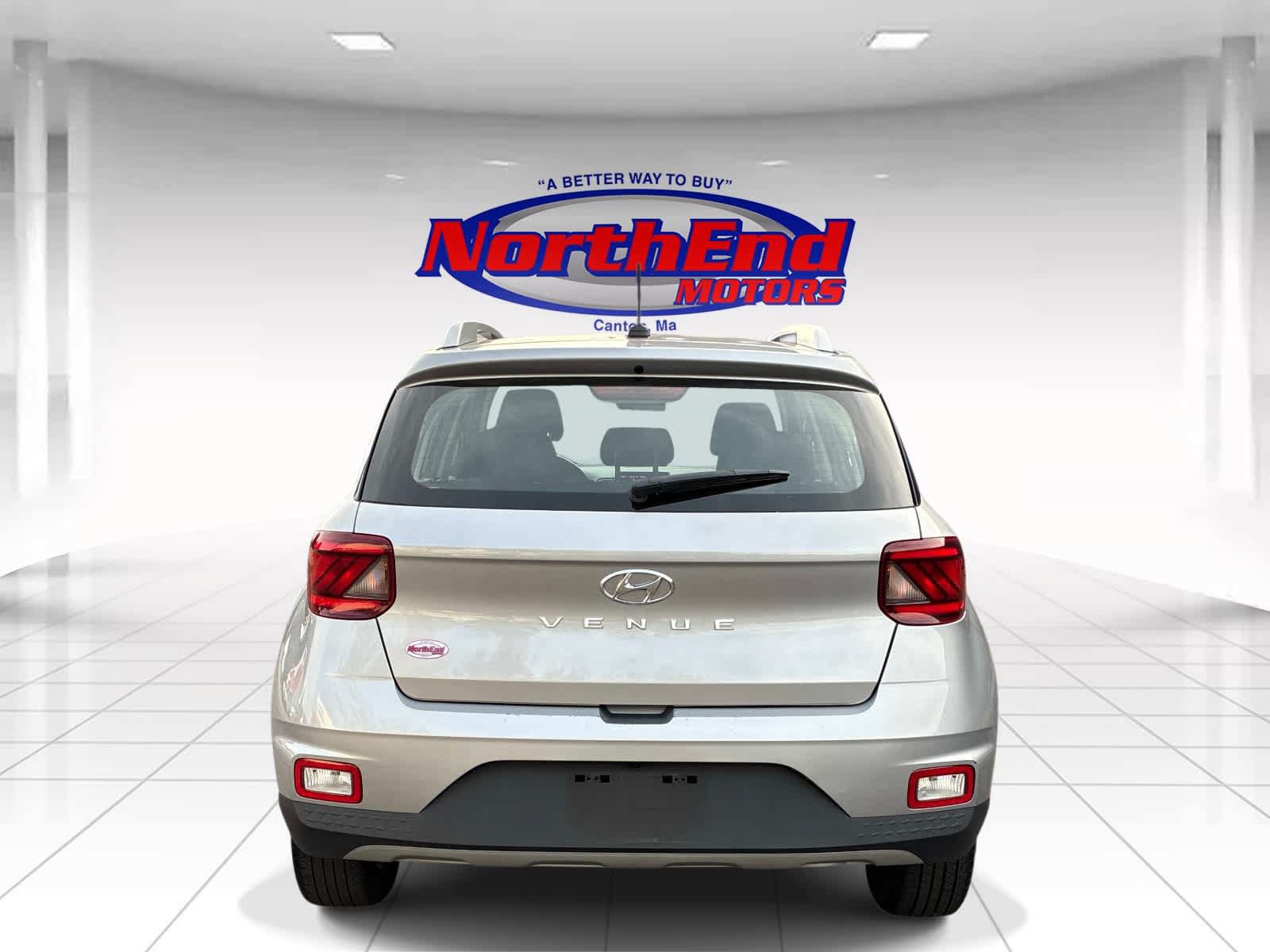Used 2025 Hyundai Venue SEL FWD image 6