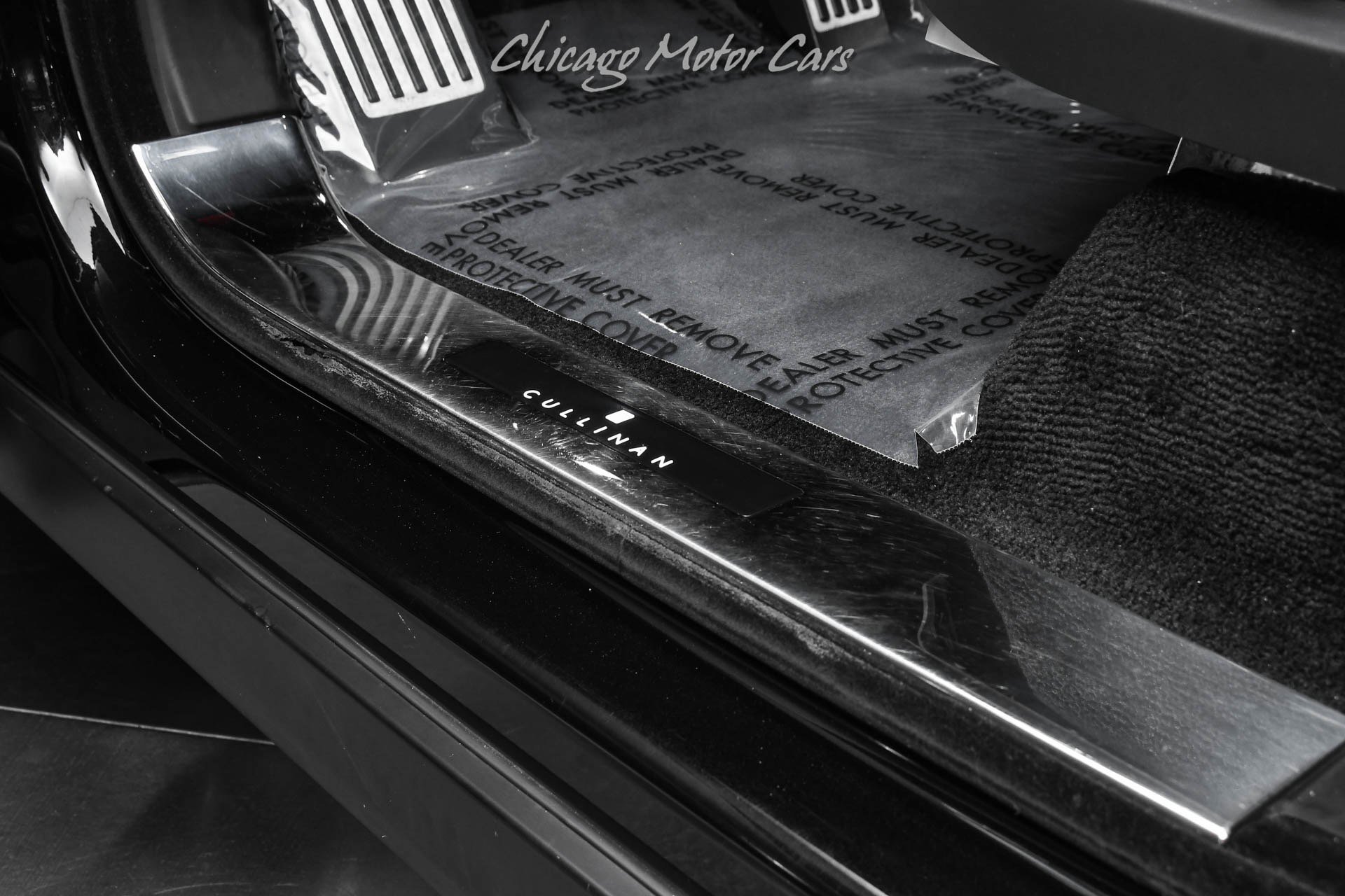 Used 2023 Rolls-Royce Cullinan w/ Cullinan Package image 33