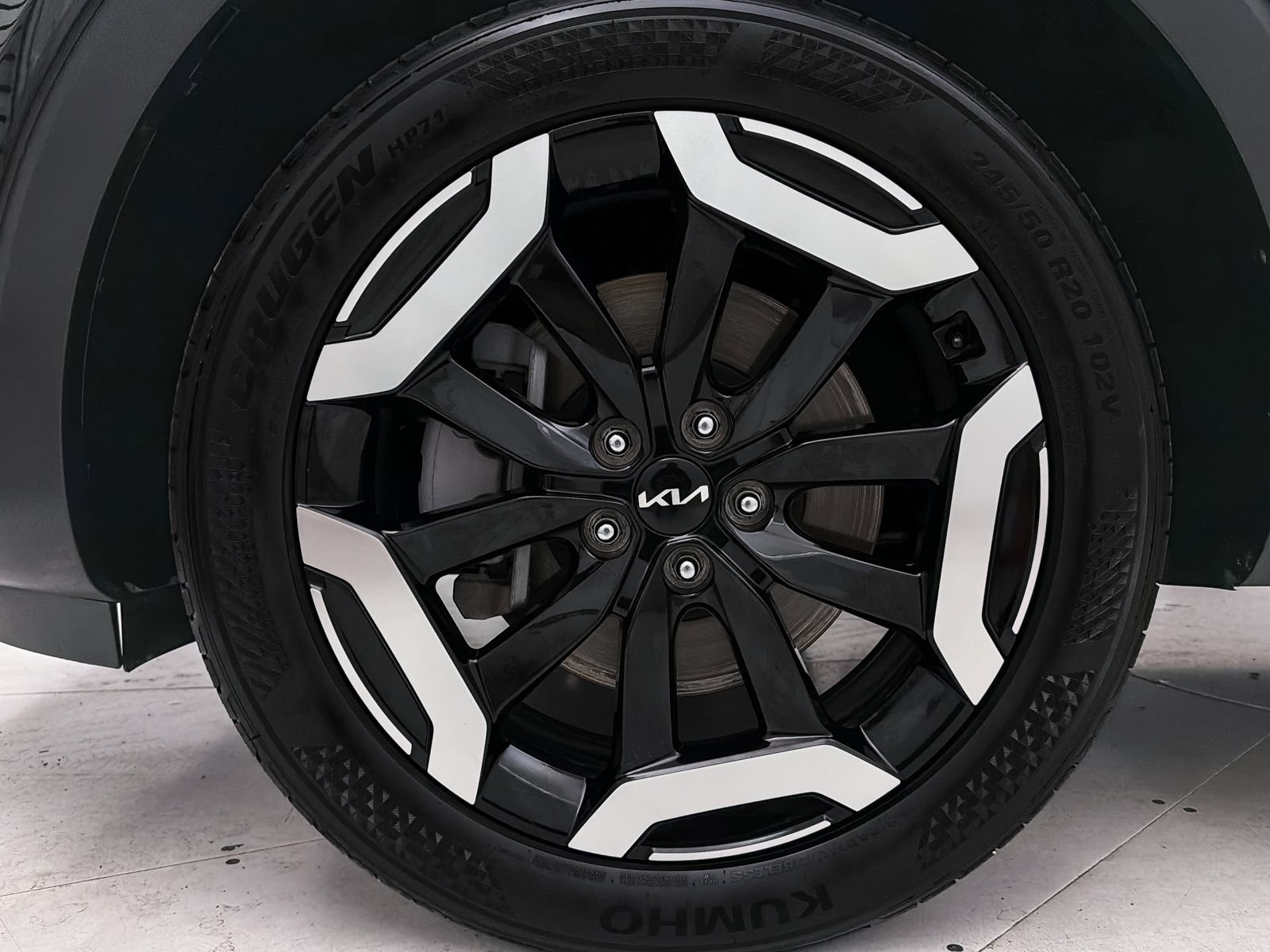 Certified 2024 Kia Telluride S w/ S Sunroof Package FWD image 9