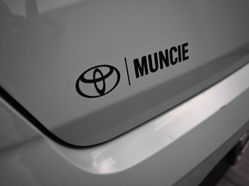 Used 2025 Hyundai Venue SEL image 36