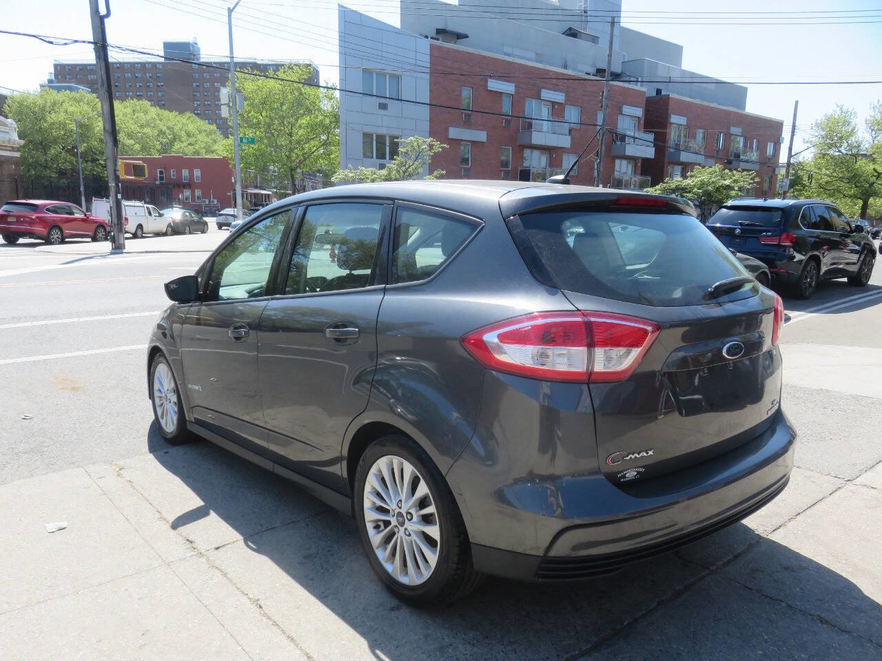Used 2017 Ford C-MAX SE w/ Equipment Group 202A FWD image 5
