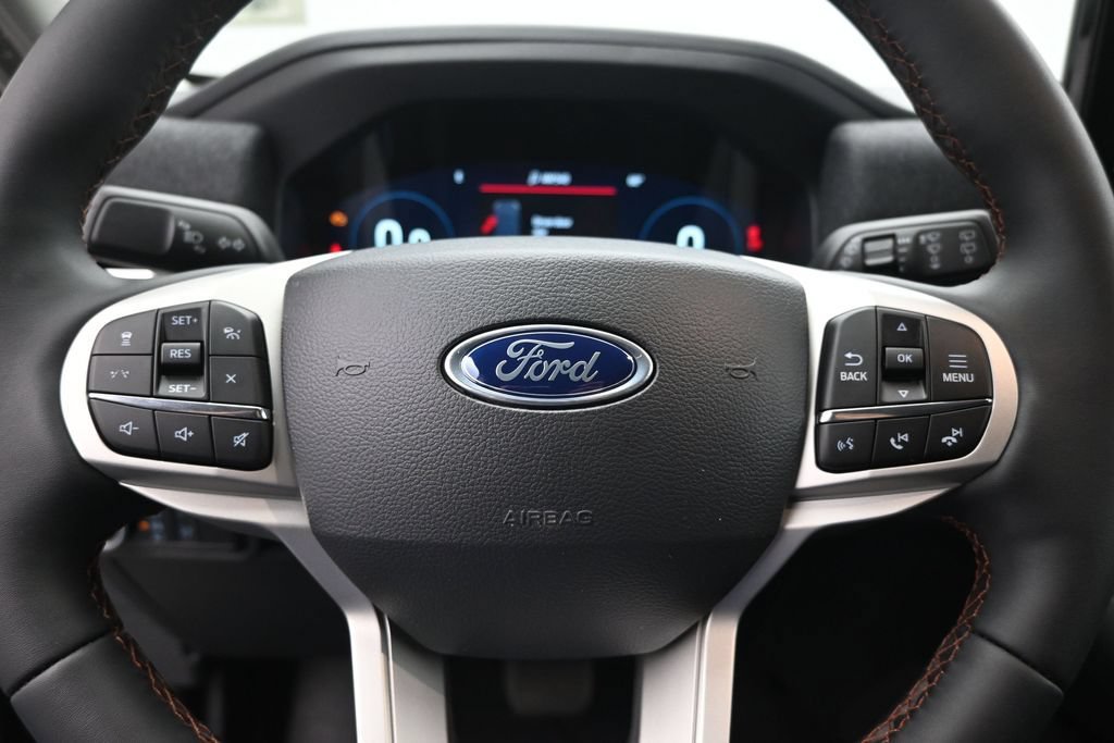 New 2026 Ford Explorer Active RWD image 11