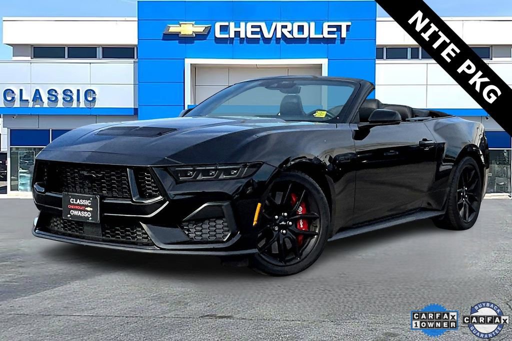 Used 2024 Ford Mustang GT Premium image 3