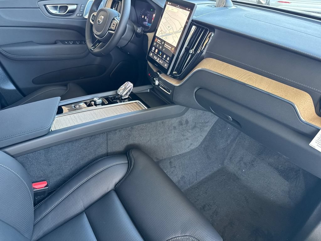 New 2026 Volvo XC60 B5 Ultra AWD/4WD image 15