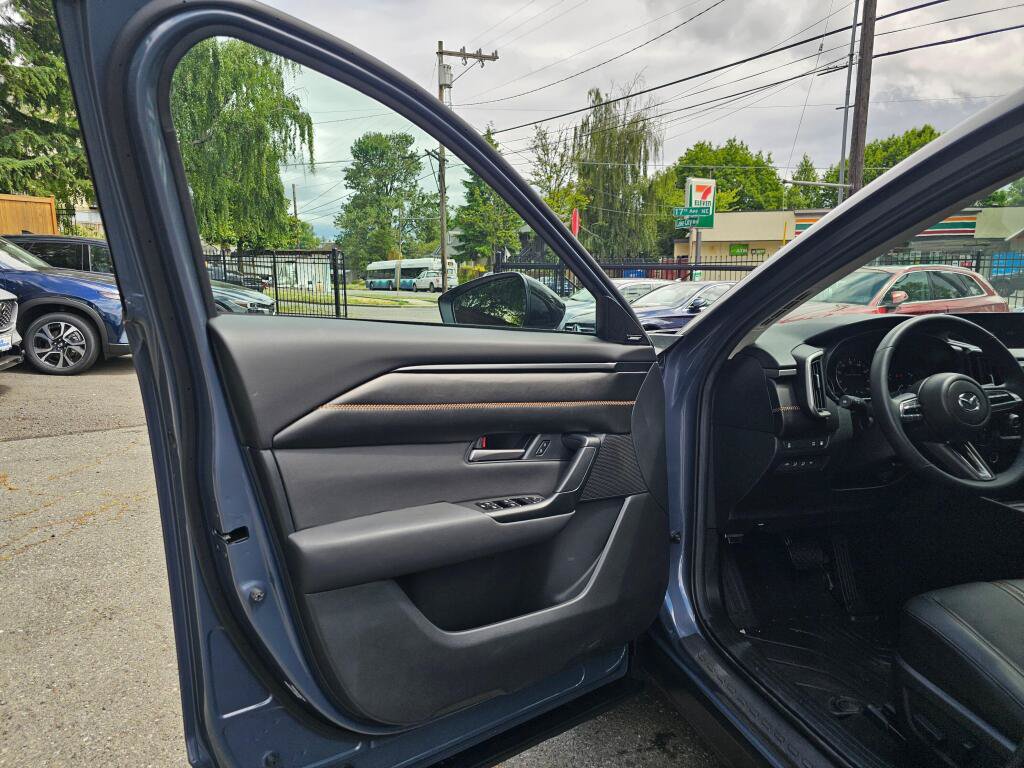 Certified 2025 MAZDA CX-50 AWD 2.5 Hybrid w/ Cargo Package image 19