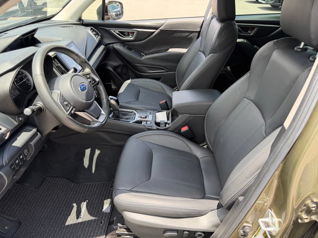 Used 2023 Subaru Forester Touring AWD/4WD image 13