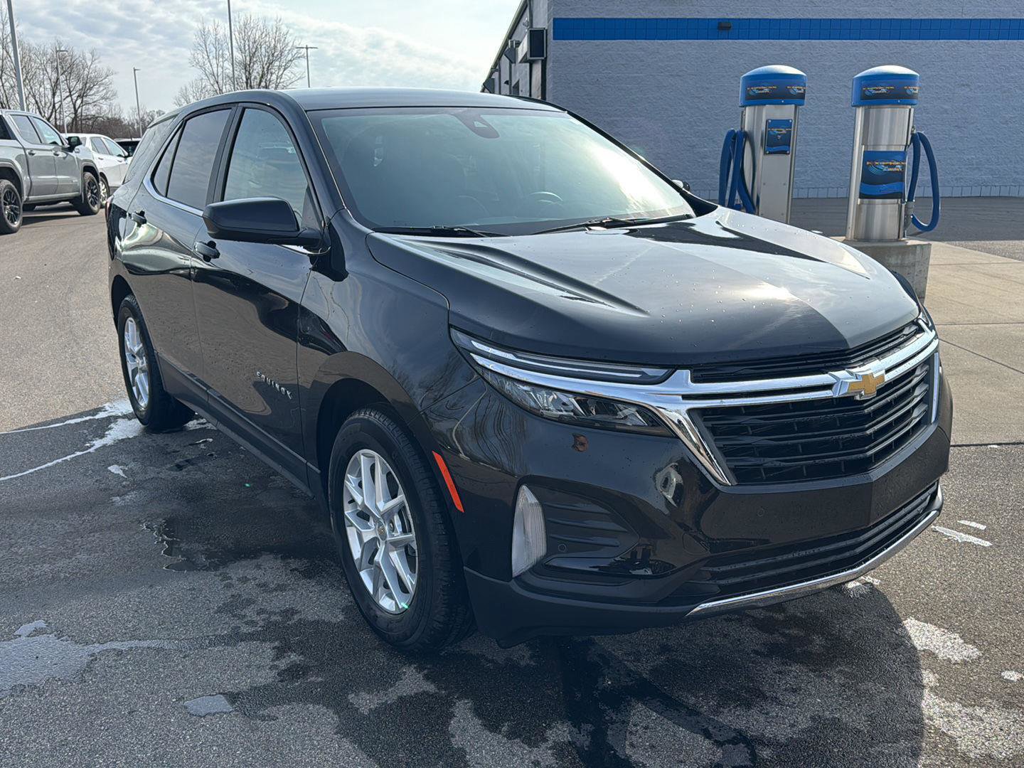 Used 2023 Chevrolet Equinox LT image 9