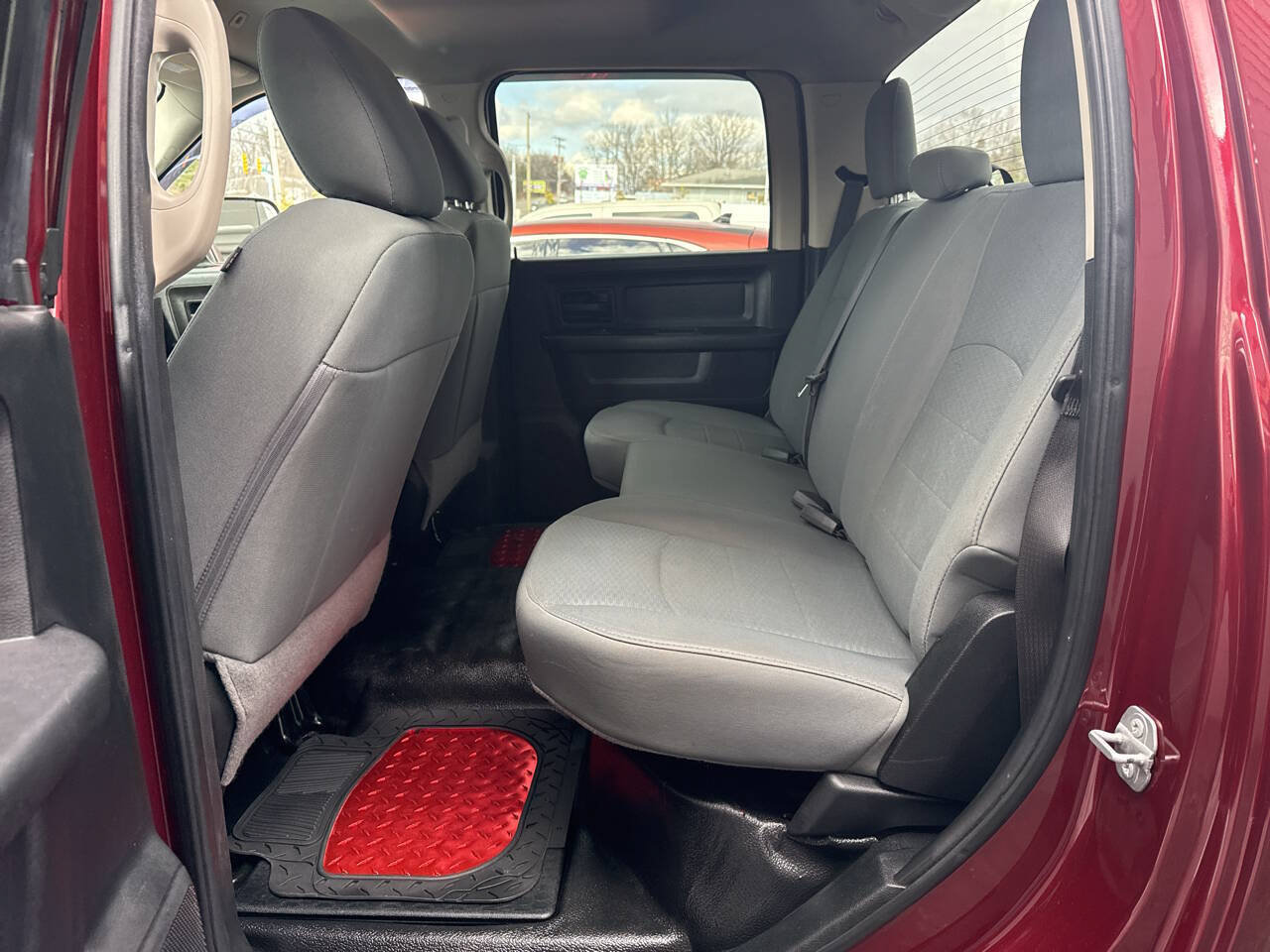 Used 2018 RAM 2500 Tradesman w/ Chrome Appearance Group AWD/4WD image 15