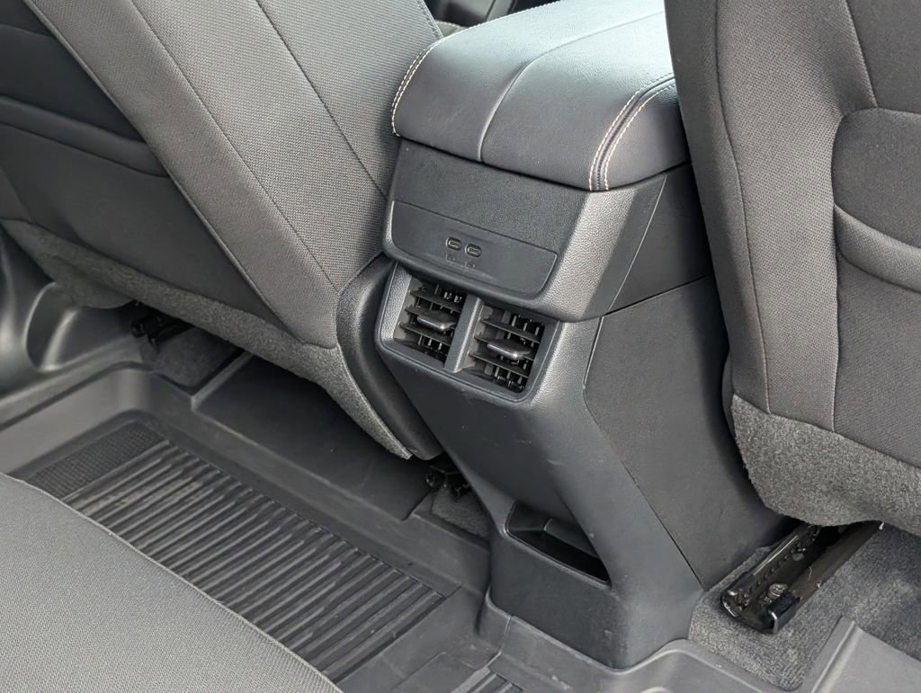 Used 2026 GMC Terrain Elevation w/ Technology Package II FWD image 29