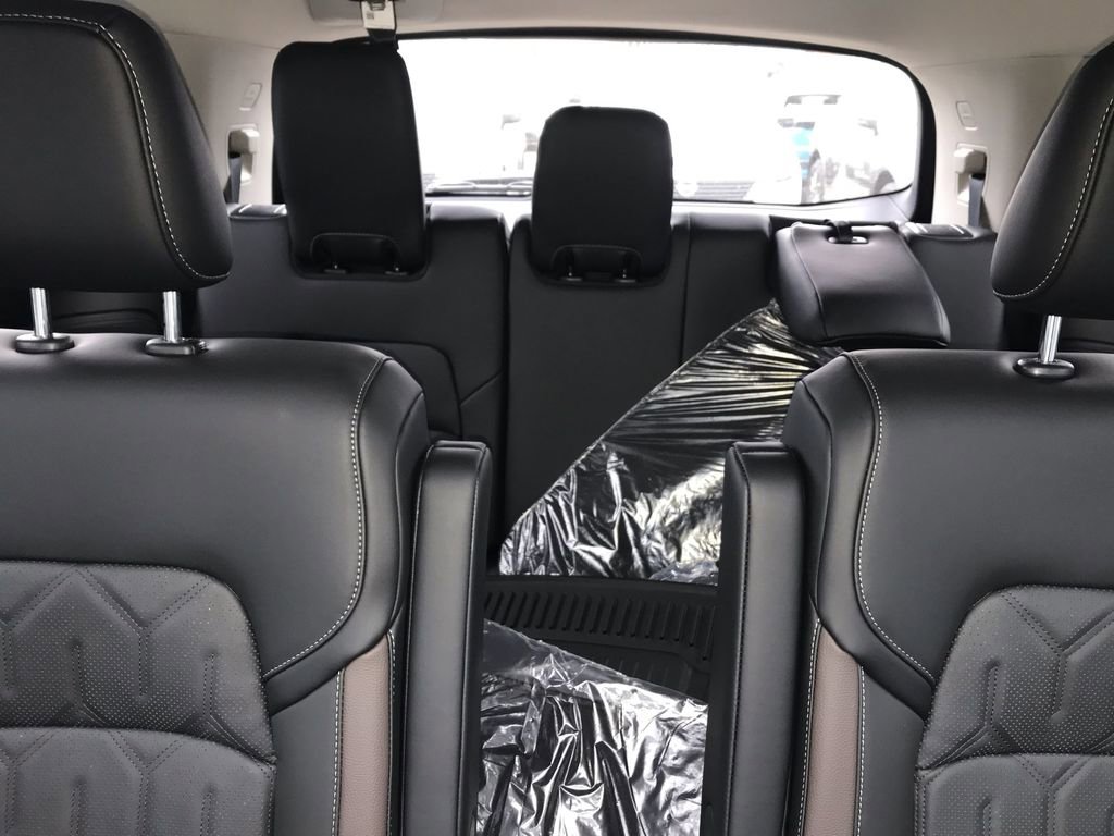 New 2026 Nissan Pathfinder Platinum image 23