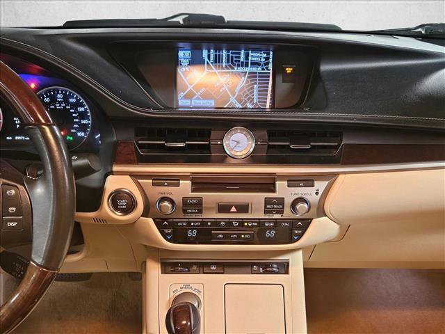 Used 2013 Lexus ES 350 w/ Luxury Pkg FWD image 14
