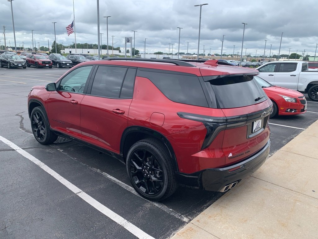 Used 2024 Chevrolet Traverse RS w/ LPO, Floor Liner Package image 4