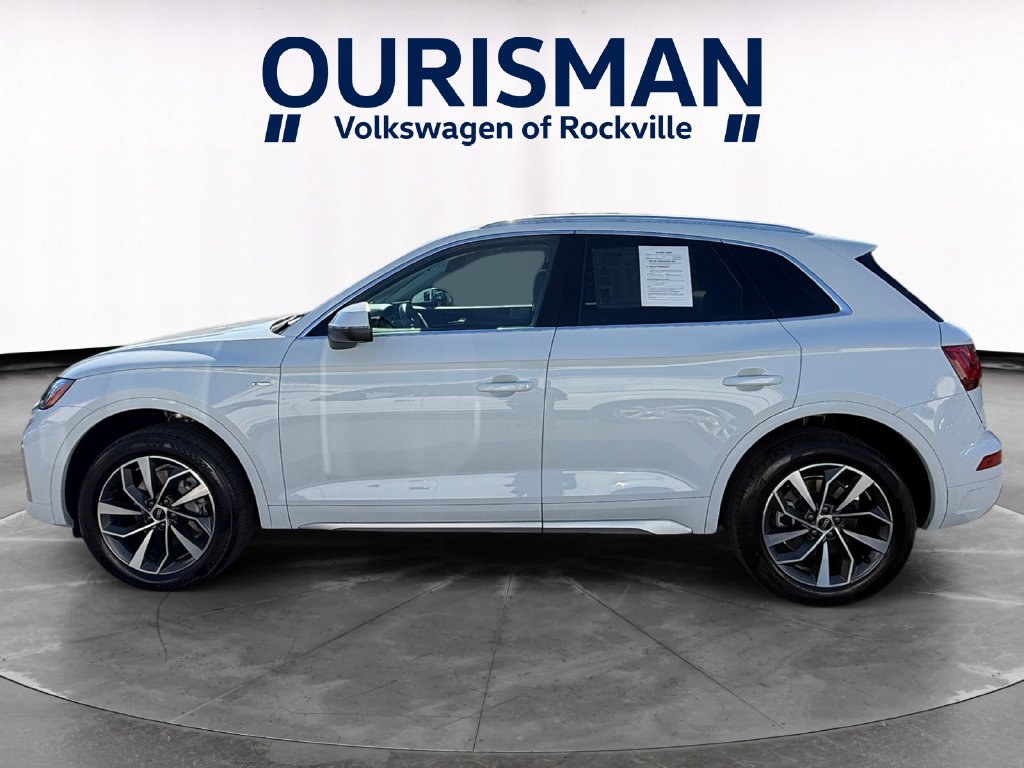 Used 2022 Audi Q5 2.0T Premium Plus w/ Premium Plus Package AWD/4WD image 3