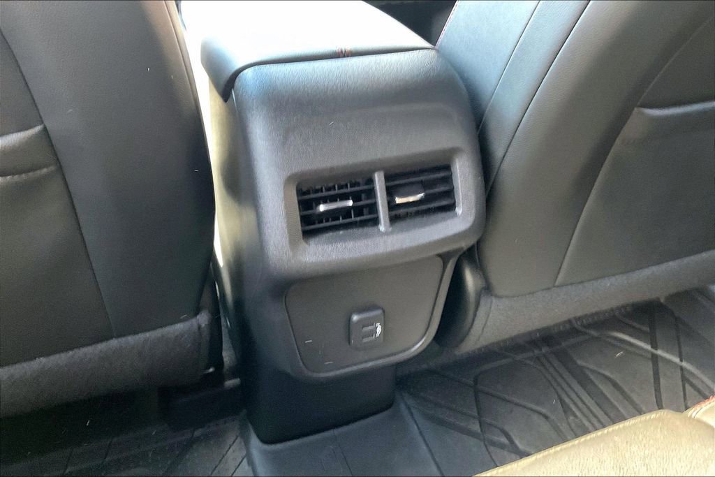 Used 2023 Chevrolet Equinox RS AWD/4WD image 30