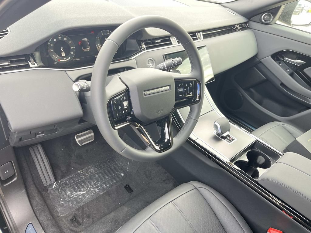 New 2026 Land Rover Range Rover Evoque Dynamic SE AWD/4WD image 11