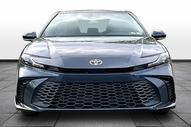 Used 2026 Toyota Camry SE image 2