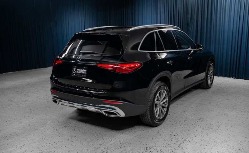 Certified 2026 Mercedes-Benz GLC 300 image 4