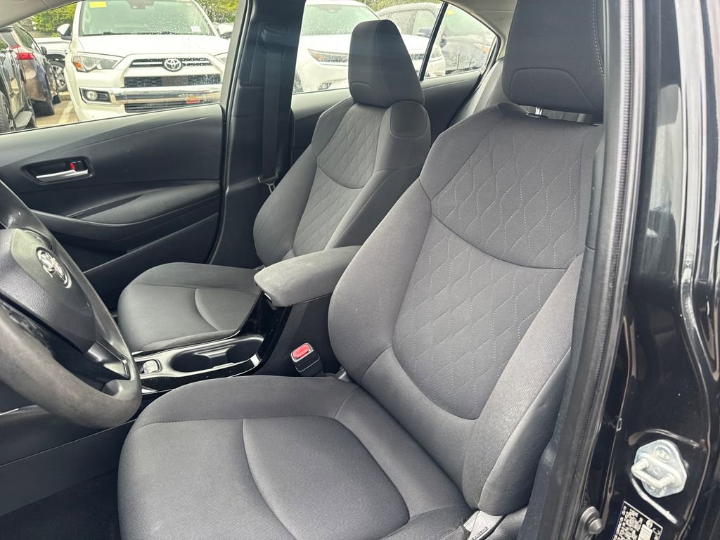 Used 2020 Toyota Corolla LE FWD image 14