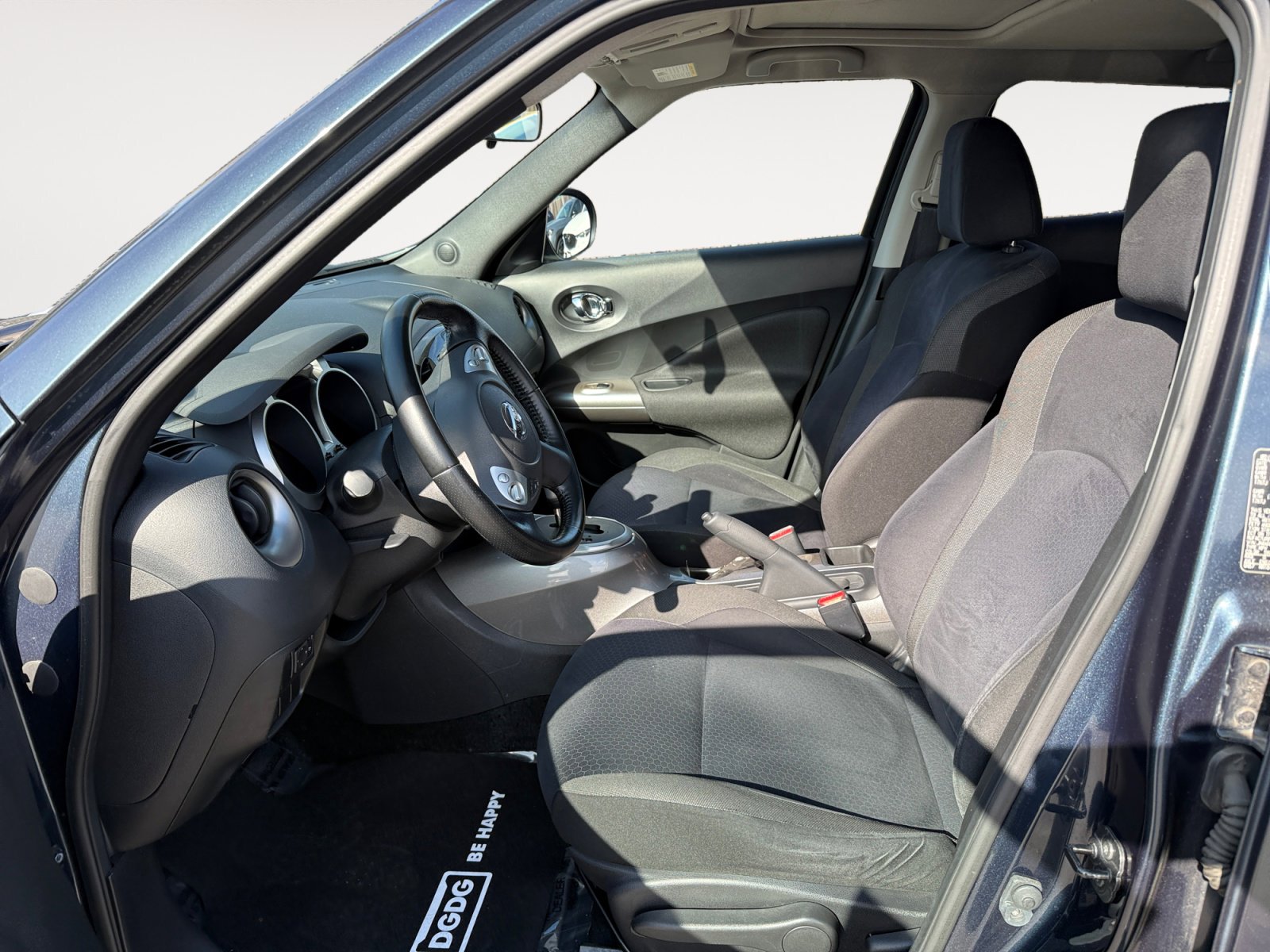 Used 2013 Nissan Juke SV image 10