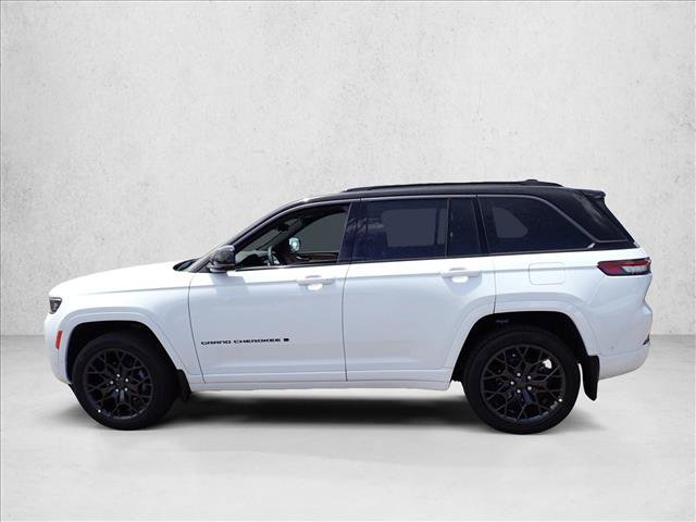 New 2026 Jeep Grand Cherokee Summit w/ Obsidian Package AWD/4WD image 2
