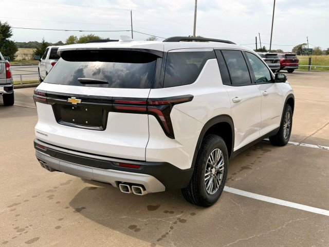 New 2026 Chevrolet Traverse LT w/ Driver Confidence Package image 5