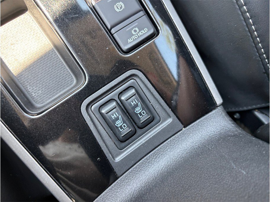 Used 2020 Mitsubishi Outlander SE FWD image 27