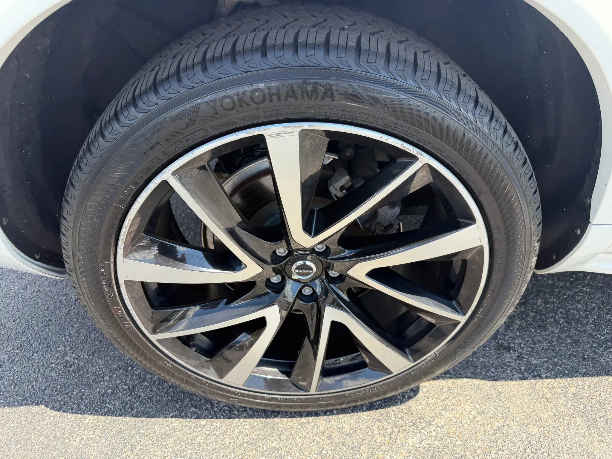Used 2020 Volvo XC90 T6 Momentum w/ Protection Package AWD/4WD image 51