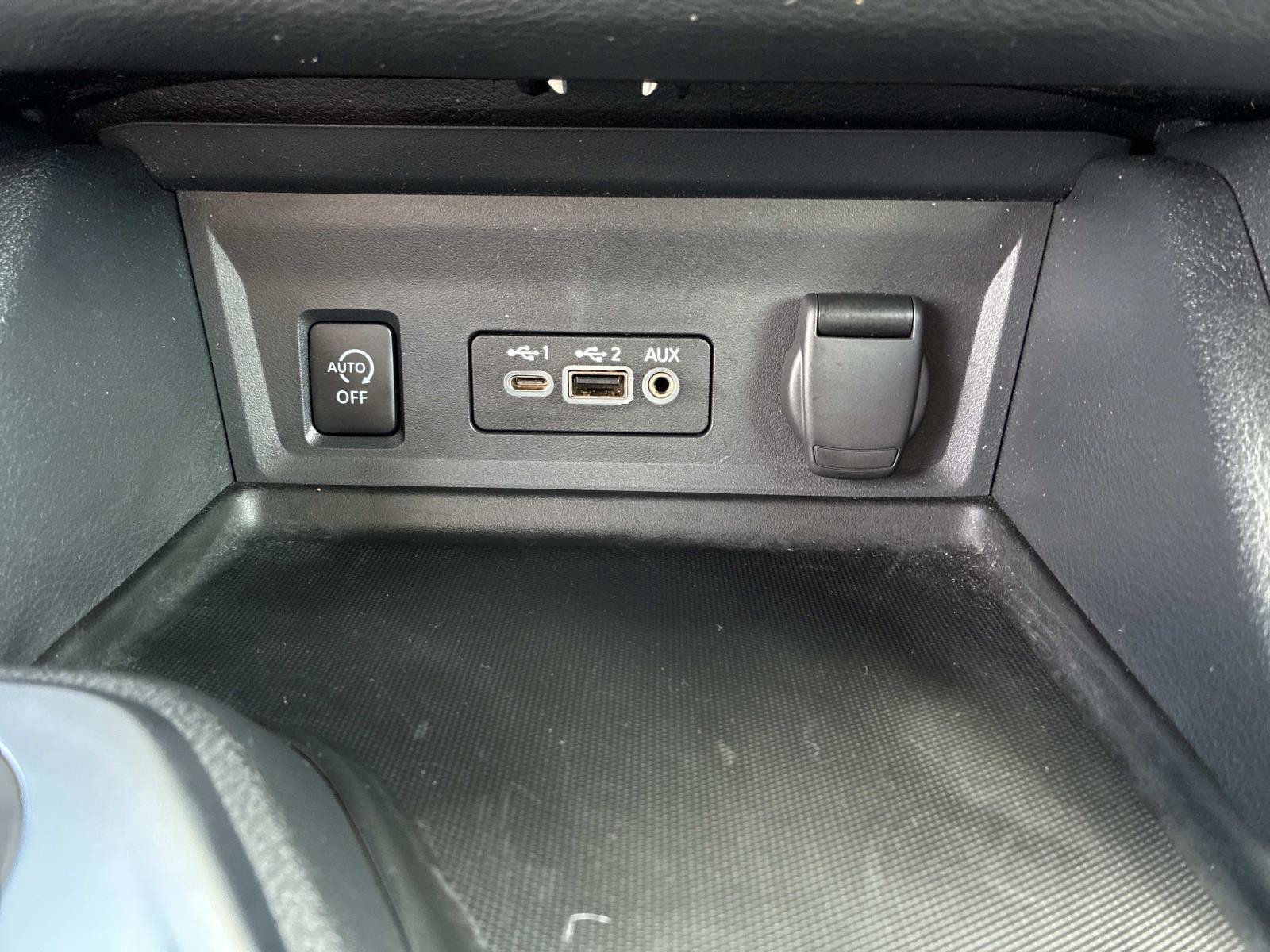 Used 2024 Nissan Sentra SR FWD image 30