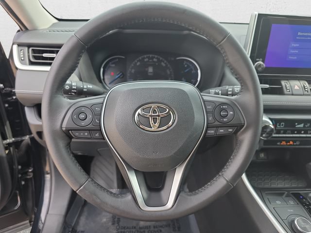 Used 2023 Toyota RAV4 XLE Premium AWD/4WD image 18
