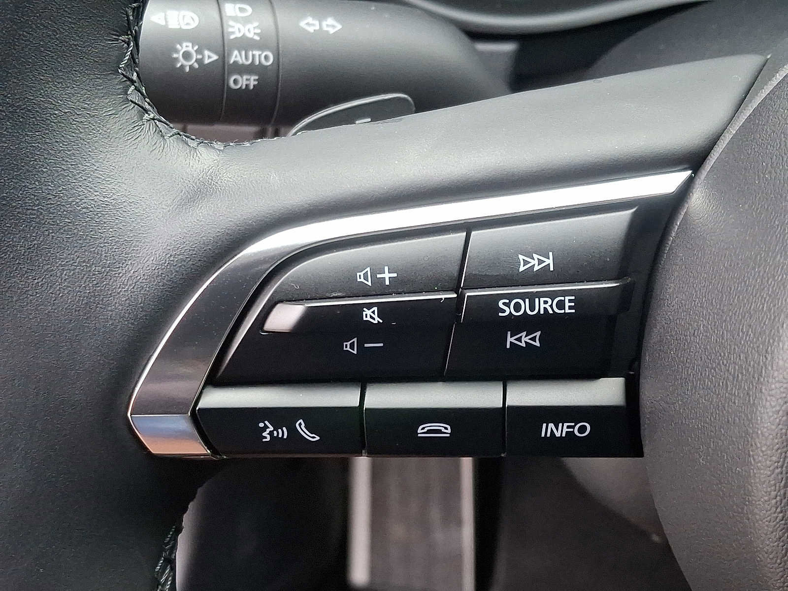 Certified 2025 MAZDA CX-30 2.5 Turbo w/ Premium Plus Pkg image 22