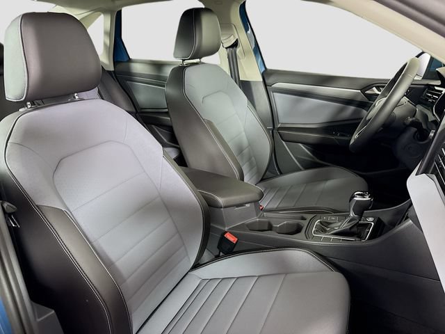 New 2026 Volkswagen Jetta SE FWD image 29