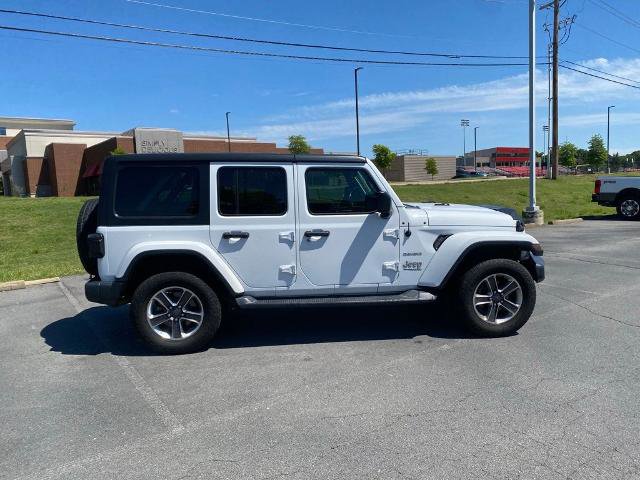 Used 2018 Jeep Wrangler Unlimited Sahara AWD/4WD image 7