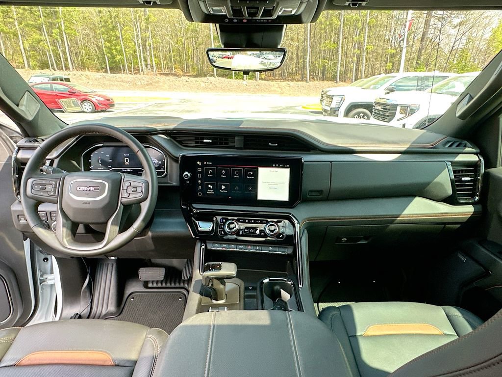 Used 2024 GMC Sierra 1500 AT4 w/ Technology Package image 3