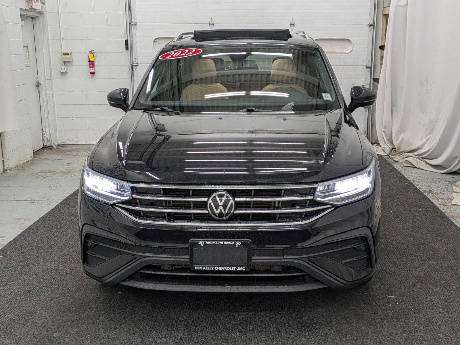 Used 2022 Volkswagen Tiguan SE image 17