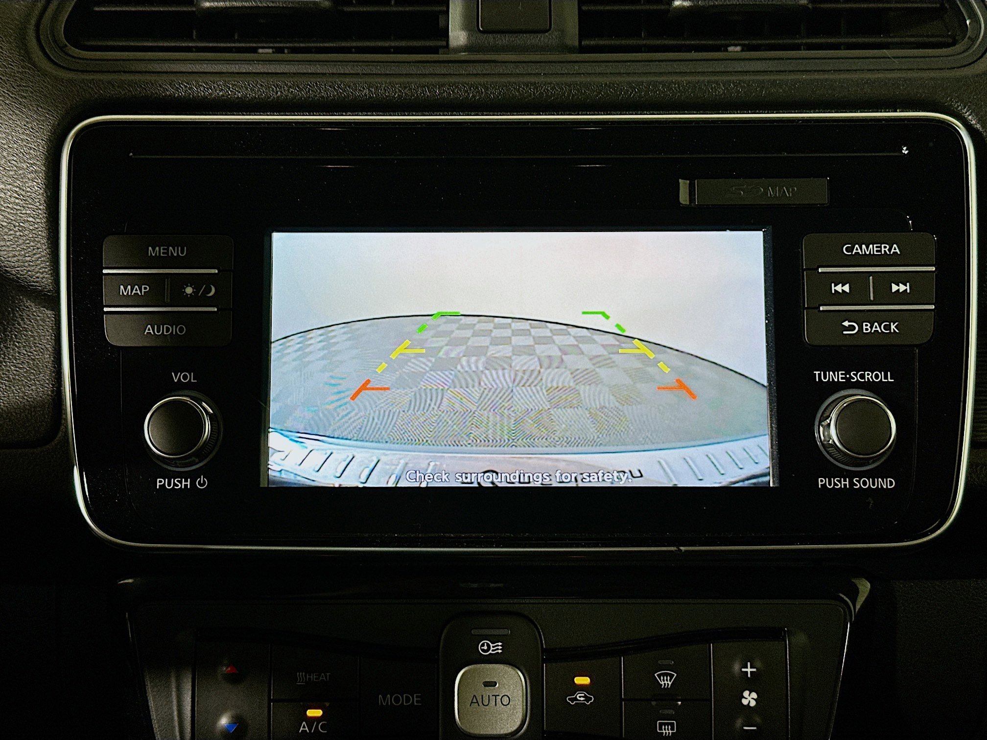 Used 2019 Nissan Leaf SV w/ Protection Package image 25