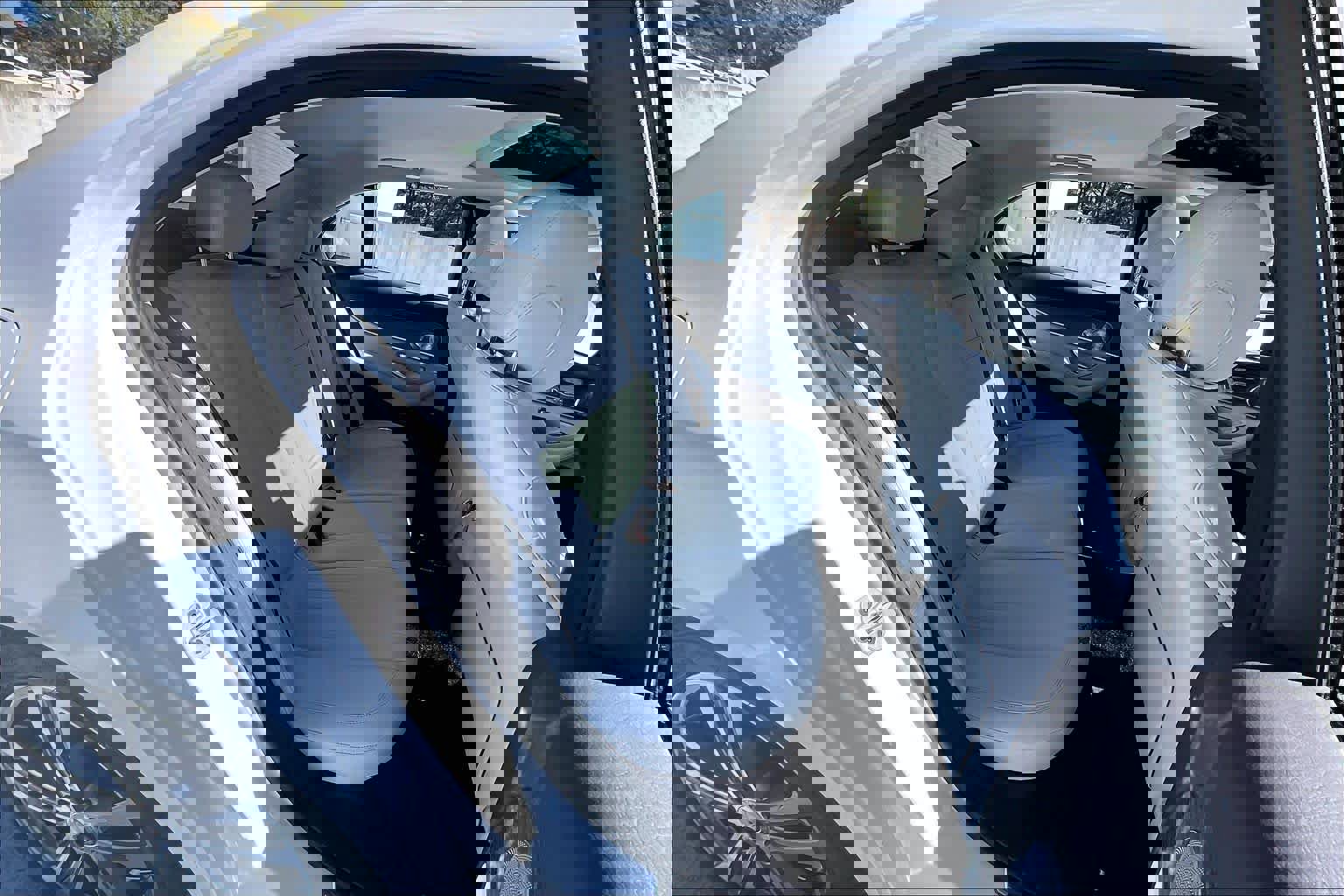 Used 2021 Mercedes-Benz E 350 Sedan image 18