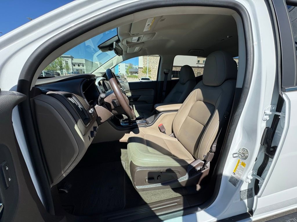 Used 2017 GMC Canyon SLT w/ Driver Alert Package image 11