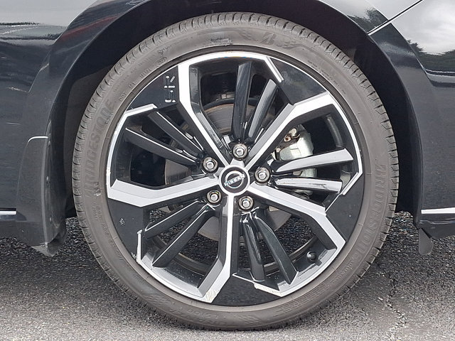 Certified 2023 Nissan Altima 2.5 SR w/ SR Premium Package FWD image 8