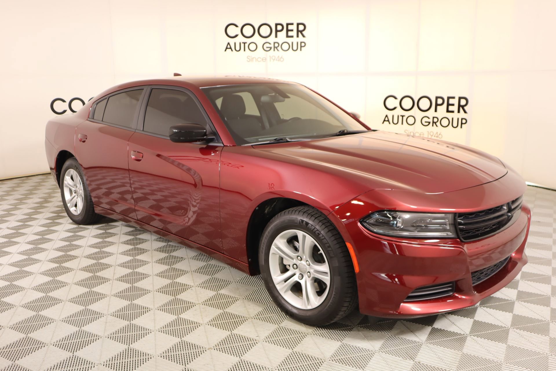 Used 2023 Dodge Charger SXT RWD image 1