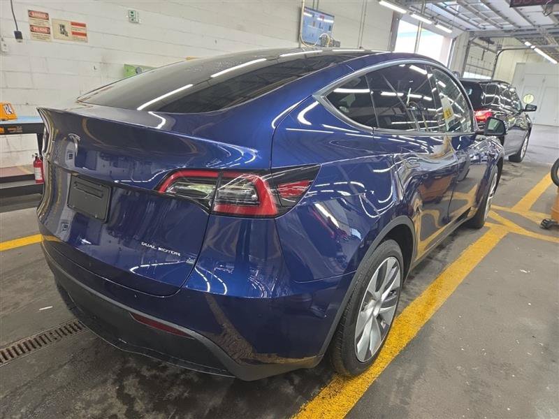 Used 2023 Tesla Model Y Long Range AWD/4WD image 9