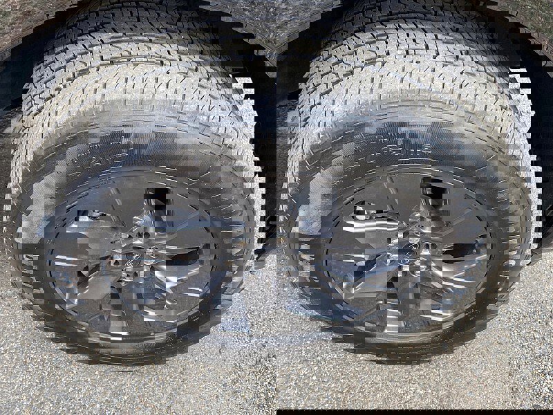 Used 2023 Ford F150 Lightning Lariat image 18