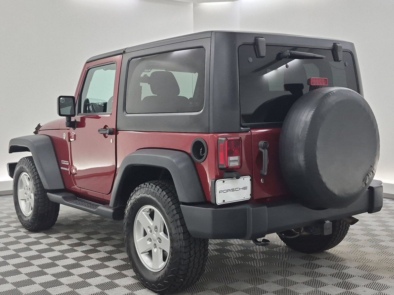 Used 2012 Jeep Wrangler Sport AWD/4WD video 3